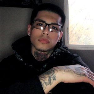 Meet your Posher, Kyle